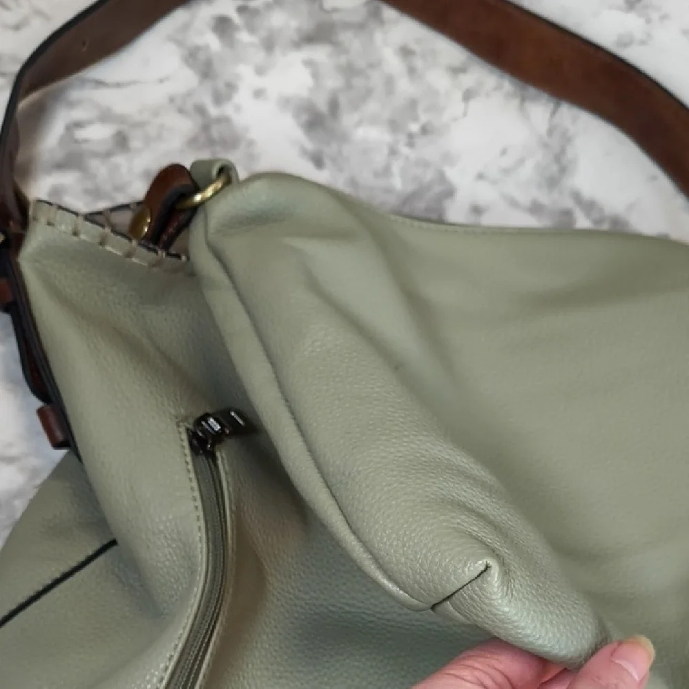 Jen&Co Women's Light Green Alexa Vegan Hobo Bag